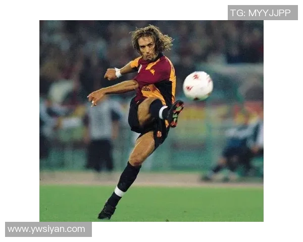 足球巨星泪目瞬间揭示背后辛酸 力量与脆弱的真实写照